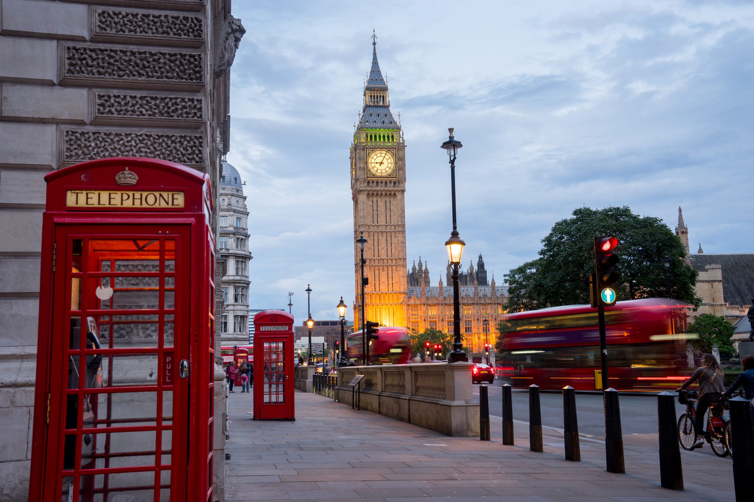 Big Ben et Westminster Abbey à Londres — destination boot camp anglais ados PrepMyEnglish
